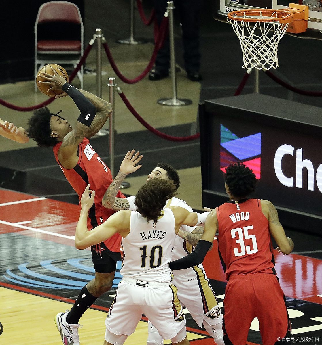 bob体育-超强对决！火箭击败凯尔特人，霸气登顶西部