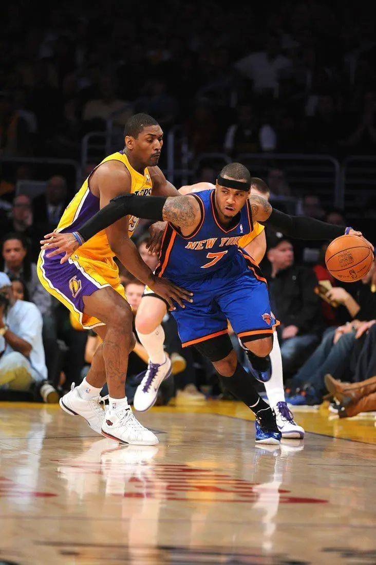 精彩绝伦！两支势均力敌的球队对决的简单介绍