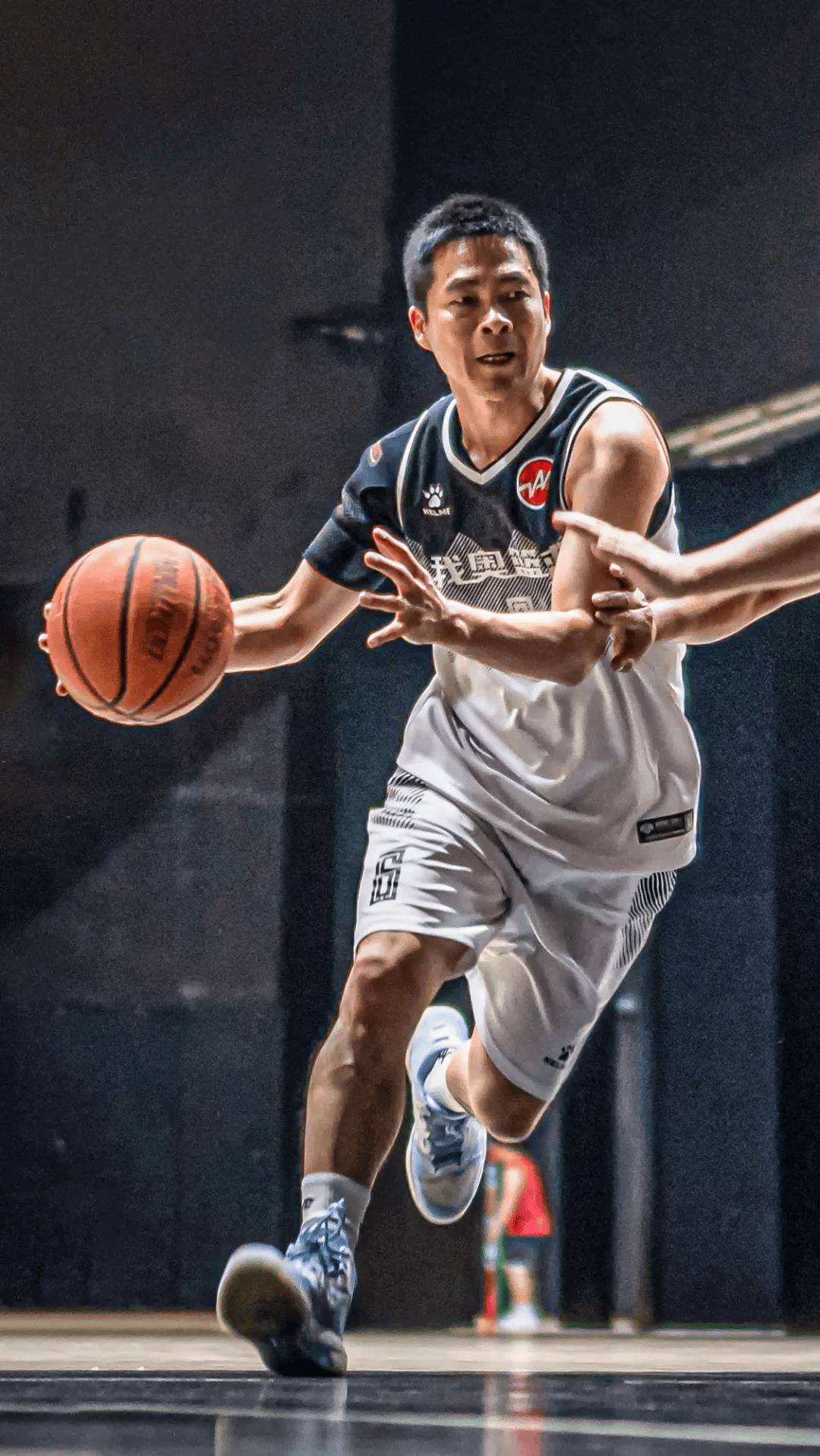 bob体育官方-关于一场中国篮球赛事的惊心动魄表现让人赞叹不已的信息