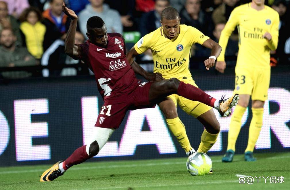 巴黎AC主场告捷，全力冲刺法甲联赛前四的简单介绍
